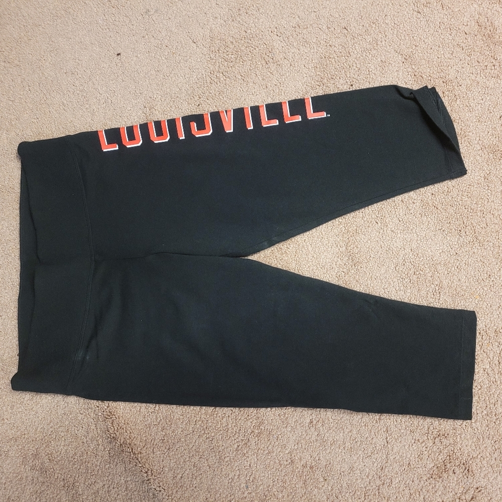 PINK UofL capris